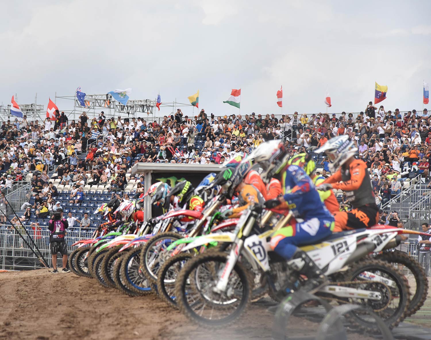 dirt-bike-race