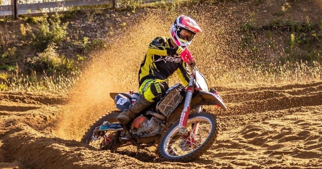 dirt bike with tires for muddy trails